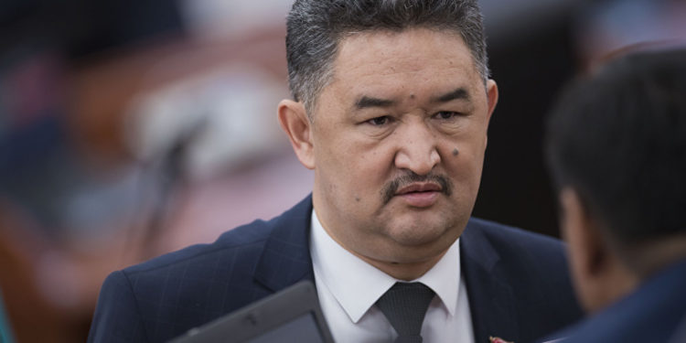 Экс-депутат Алмазбек Баатырбеков УКМК тарабынан кармалды