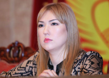 Экс-депутат Ширин Айтматова УКМКга суракка чакырылды