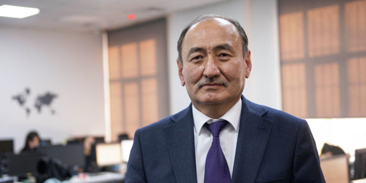 Министр: “Мурда COVID-19га кабылган адамдар кайрадан ооруп жатышат”