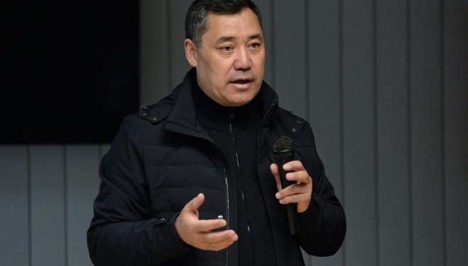 Садыр Жапаров Балыкчы-Барскоон унаа жолун куруу маселесин иликтөөнү тапшырды