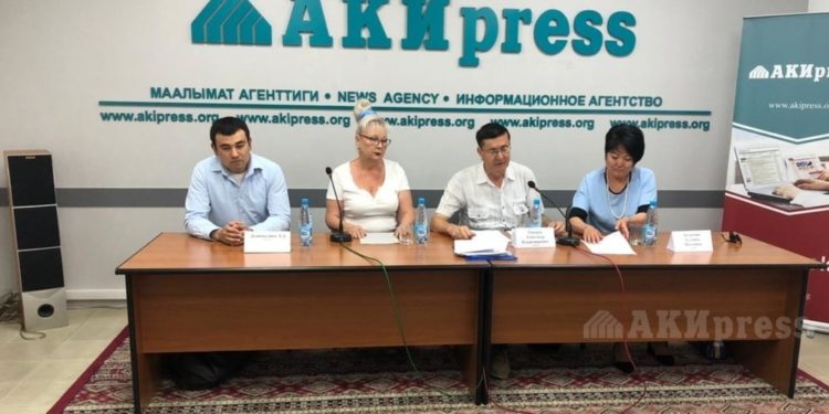 Октябрь РИИБдин кызматкерлери кыйноого айыпталууда