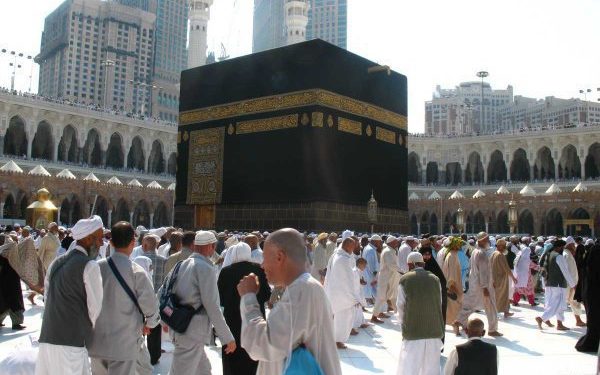 Коронавируска байланыштуу чет элдик мусулмандар Меккеге зыярат кылууга бара албайт
