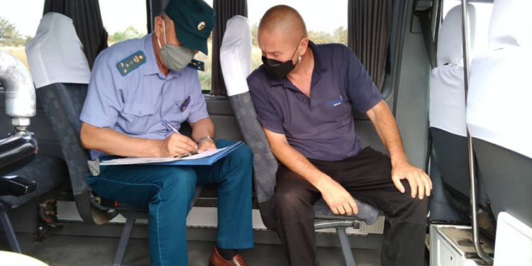 Бишкекте санитардык эрежени бузган айдоочуларга айып салынды