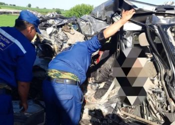 Унаанын тамтыгы чыгып калган. Жалал-Абаддагы жол кырсыкта 6 адам көз жумду (сүрөт)