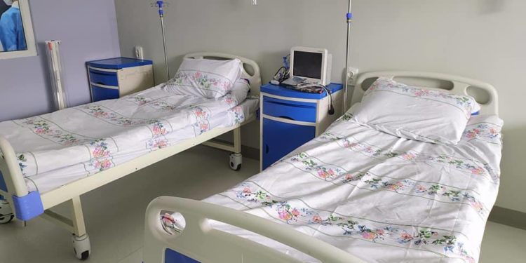 Нарында 70 орундуу жугуштуу илдеттер бөлүмүнүн имараты ишке берилди (сүрөт)