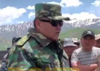 УКМКнын төрагасы Камчыбек Ташиев Чоң-Алай районунун чек ара менен чектешкен аймагына барды