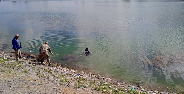 Сокулукта көлмөдөн изделип жаткан кишинин сөөгү табылды