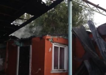 Чүйдө мончодон өрт чыгып, 2 адам түтүнгө ууланган