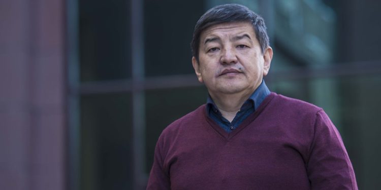 Акылбек Жапаров экономика жана финансы министри болуп дайындалды