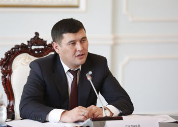 Сооронбай Жээнбековдун оң колу Алмамбет Салиев 2 айга камакка алынды