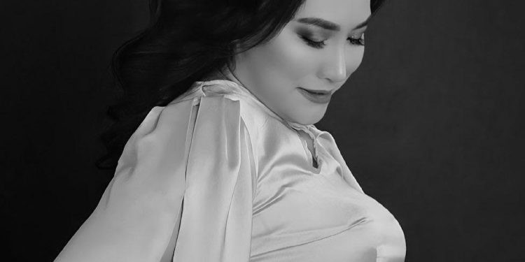 10 жыл күткөн наристе. Ырчы Назира Кадыева уулдуу болду