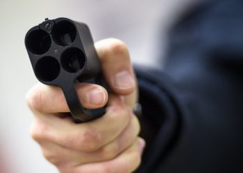 Москвада кыргызстандыктар мушташып жатып травматикалык тапанча колдонушкан