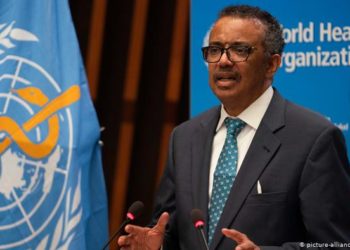 ДССУ башчысы коронавирус лабораторияда иштелип чыккан деген божомолго жооп берди