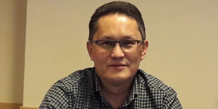 «Жаштар арасында өлүм көбөйүшү мүмкүн». Өлкөдөгү коронавирустук абал боюнча эксперттин божомолу