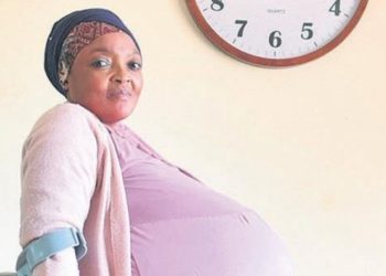 Он бала төрөгөн аял тууралуу маалымат да, кош бойлуу кезиндеги сүрөттөрү да фейк болуп чыкты