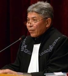 Президентке Чүй облустук сотунун төрагасын кызматтан кетирүү сунушталды