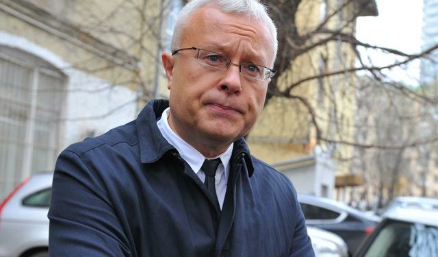 Орусиялык миллионер Александр Лебедев Кумтөргө барды