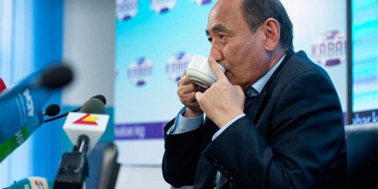 Министр: «Уу-коргошунду мамлекеттик ооруканаларда колдонууну токтотконбуз»