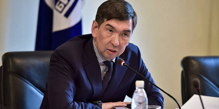 Экс-мэр Азиз Суракматов камакта калтырылды