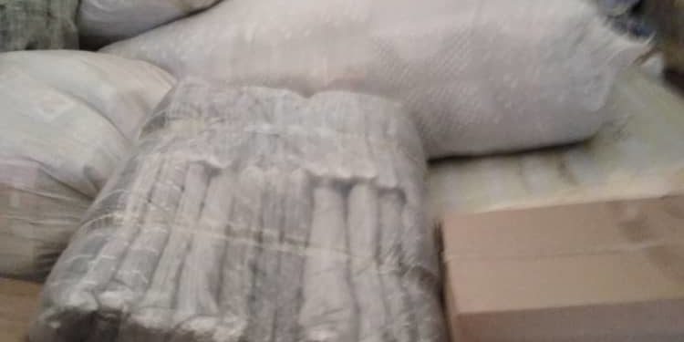 Баткенде баасы 5 миллион сомдон ашкан аткезчилик товарлары аныкталды (сүрөт)