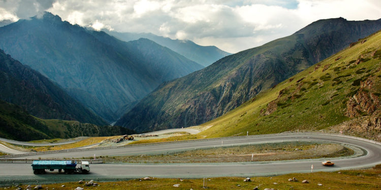 Бишкек-Ош унаа жолун оңдоо иштери башталды