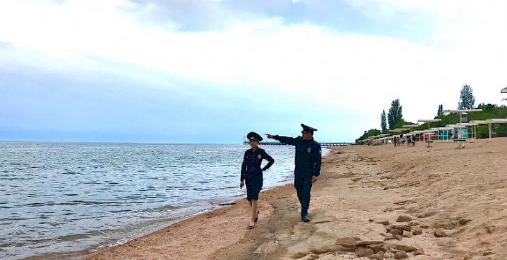 Ысык-Көлгө келген эс алуучулардын коопсуздугун кароого милиция кызматкерлери даярдык көрүүдө (сүрөт)