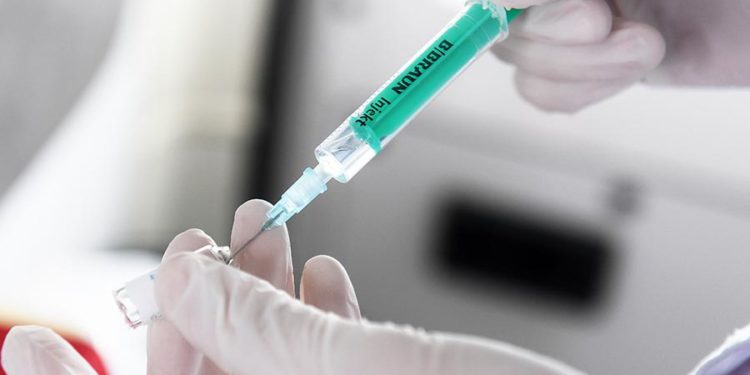 Министрлик 33,5 миллион сомго гриппке каршы вакцина сатып алат