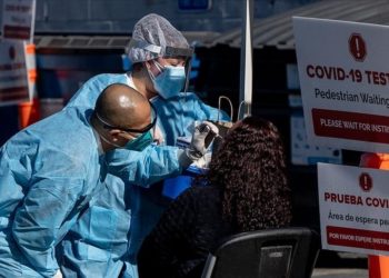 Окумуштуулар COVID-19дан коргонуунун өзгөчө ыкмасын табышты