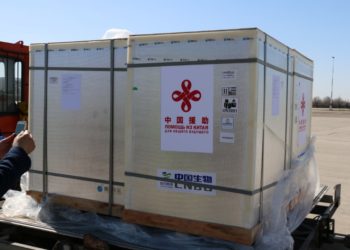 Кытайдан Кыргыз өлкөсүнө келчү вакцина аба каттамы чектелгендиктен кечигип жатат