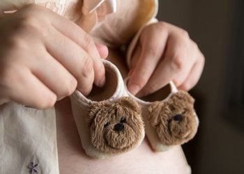 Кош бойлуу айымдар коронавируска каршы вакцина алса болобу?