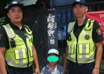 Бишкекте кайгуул кызматкерлери адашып кеткен баланын үйүн таап беришти