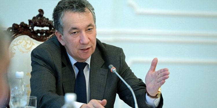 Бишкек шаардык соту Фарид Ниязовду камакта калтырды