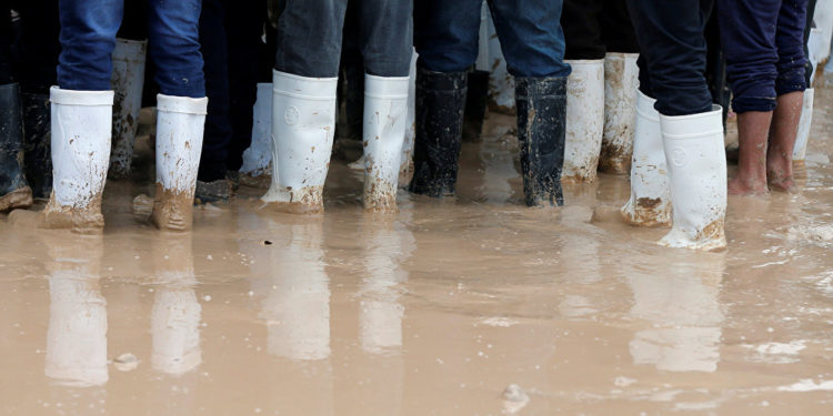 Тажикстандын Кыргызстан менен чектешкен жеринде катуу сел жүрөрү күтүлүүдө