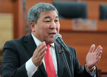 Депутат: «Үмүт деген бала өлдү. Үмүтү акталбай калды»