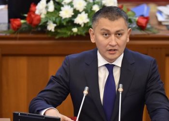 «Кумтөр» иши боюнча камалган Исхак Пирматов «Бикард» менчик клиникасына жаткырылды