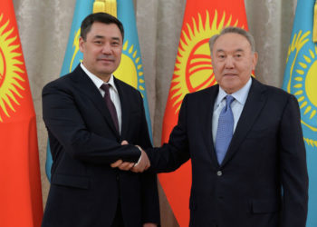 Садыр Жапаров Нурсултан Назарбаевди туулган күнү менен куттуктады