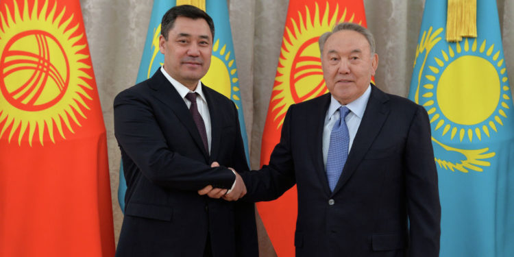 Садыр Жапаров Нурсултан Назарбаевди туулган күнү менен куттуктады