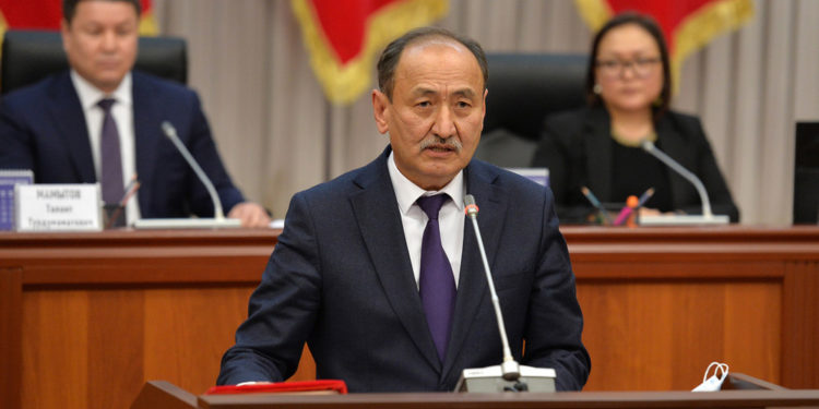 Бейшеналиев: «Вакцина тукумсуздукка алып келеби же алып келбейби такталган эмес. 10 жылдан кийин айтсак болот»