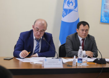 Бишкектин Биринчи Май районунун башчысынын үч орун басарына сөгүш берилди