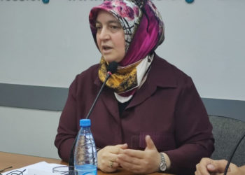 «Эч нерсе билбей күткөн өлүмдөн да оор экен». Орхан Инандынын жубайы президентке кайрылды