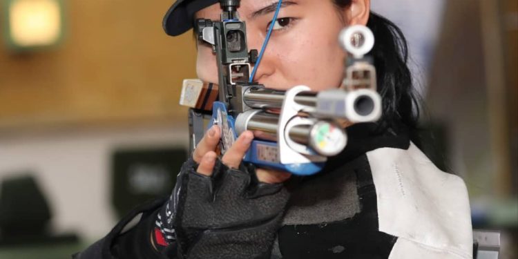 Олимпиаданын ачылышында Кыргызстандын желегин Каныкей Кубанычбекова көтөрүп өтөт