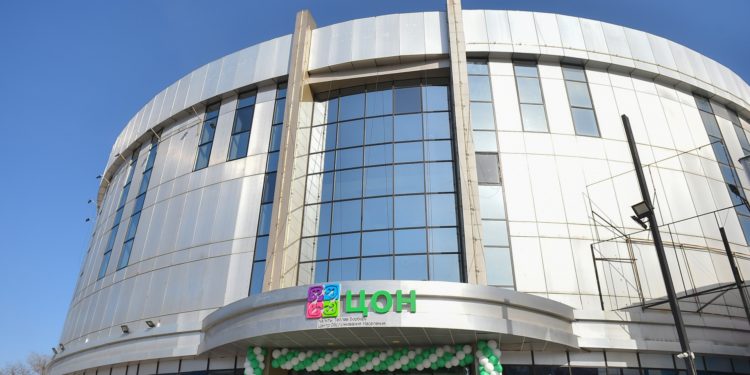 «Ыңгайлуулук үчүн». Бишкектеги калкты тейлөө борборунда эмдөө пункту ачылды