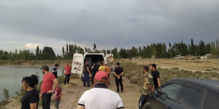 Ысык-Атада 16 жана 18 жаштагы кыздар көлмөгө чөгүп кетти (сүрөт)