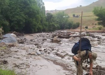 «Жансыз денесин жергиликтүүлөр тапкан». Лейлекте селдин кесепетинен 16 жаштагы өспүрүм көз жумду