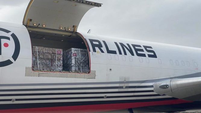 Кыргызстанга Кытайдан «Синофарм» вакцинасынын 1 миллион 250 миң дозасы алып келинди