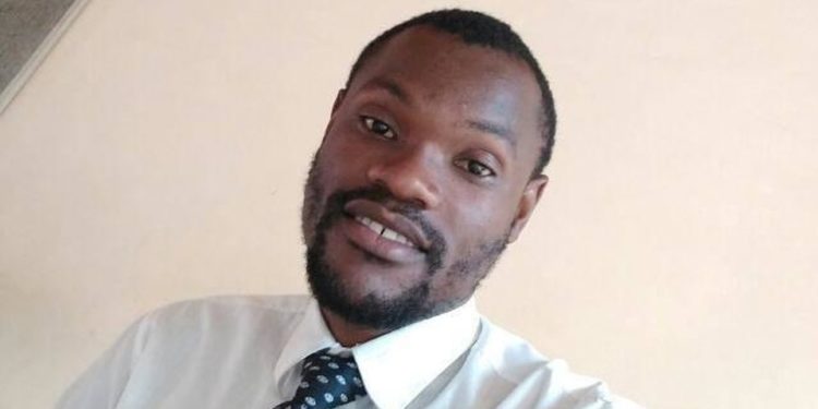 Зимбабведеги 27 жаштагы билими жок мугалим окуучуларды сынактарга WhatsApp’тын жардамы менен даярдайт