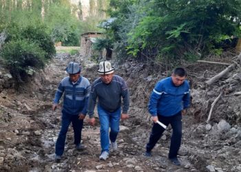 Баткенде селдин кесепетинен жабыркаган айылдардагы жүргүзүлүп жаткан иштер текшерилди