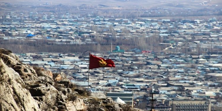 Ошто 54 жаштагы кишинин өлүмүнө шектелип, 2 жаран кармалды