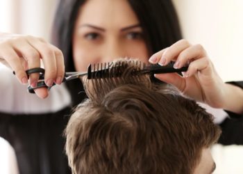 Былтыркы жылга салыштырмалуу быйыл калкка көрсөтүлүүчү кызматтар 4,3 пайызга жогорулады