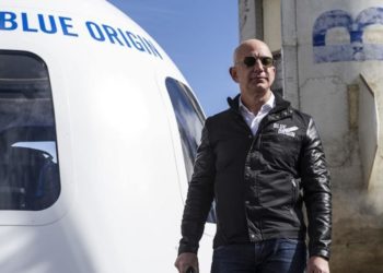 «Космостук миллиардер болот». Планетанын эң бай адамы өзүнүн кемеси менен космоско учат